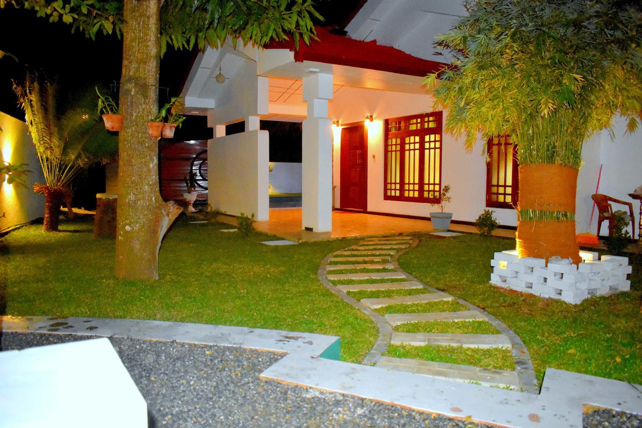 Leonine Villa Yala Tissamaharama Esterno foto